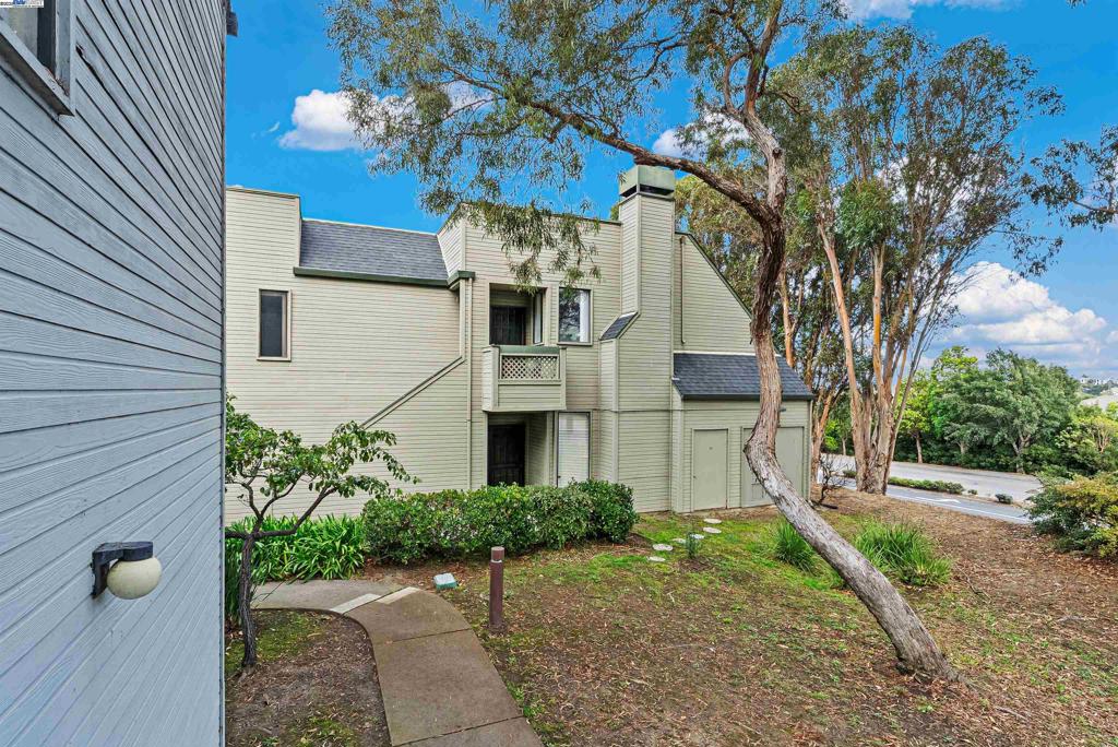 HILLTOP VILLAGE - Residential