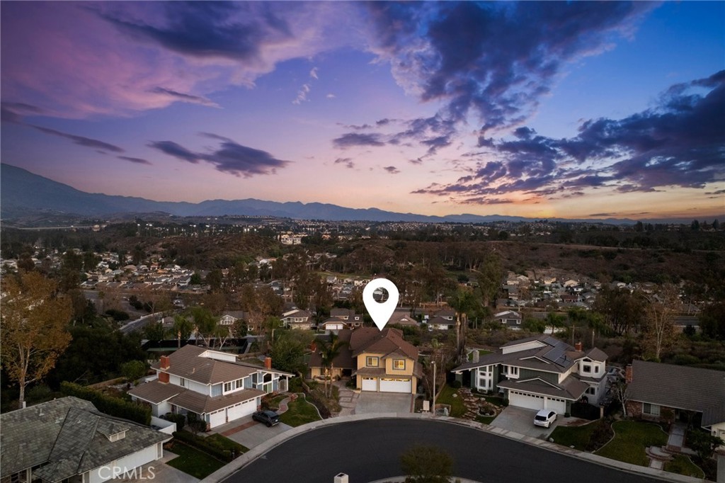 21282 Hillside Court