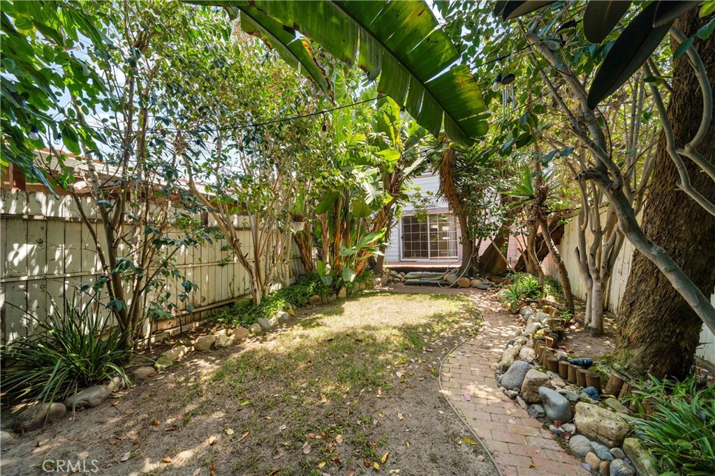 2707 S El Camino Real