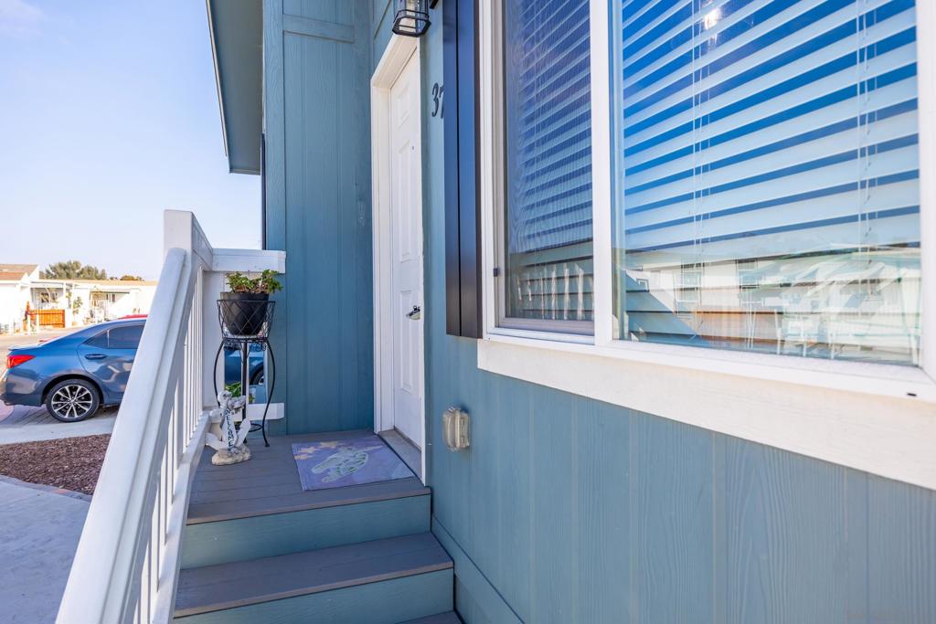 3030 Oceanside Blvd 37