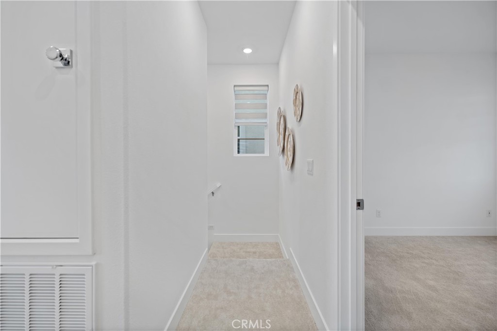 Flora - Residential Lease