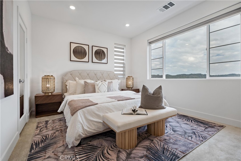 Flora - Residential Lease