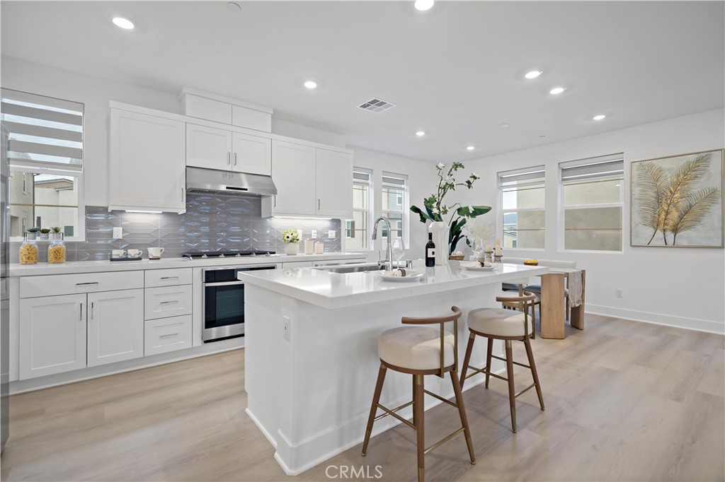 Flora - Residential Lease