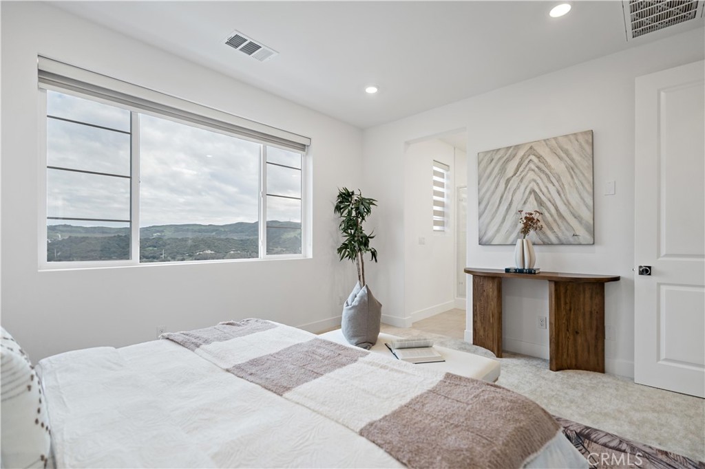 Flora - Residential Lease