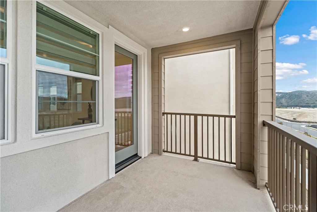 Flora - Residential Lease