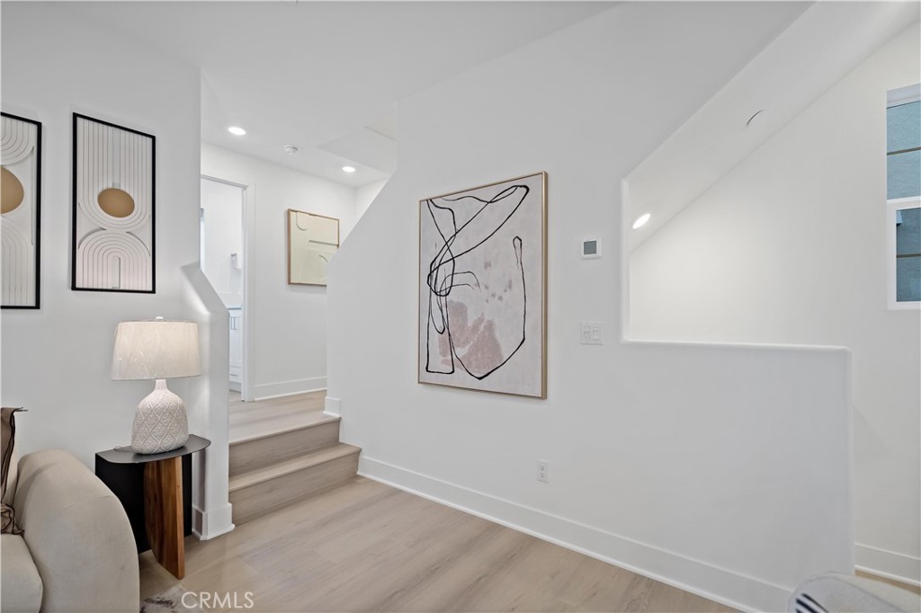 Flora - Residential Lease