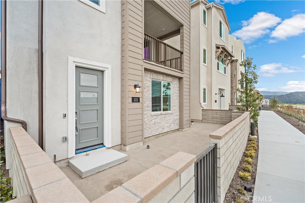 Flora - Residential Lease