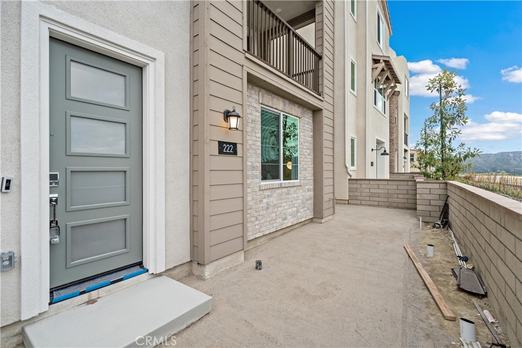 Flora - Residential Lease