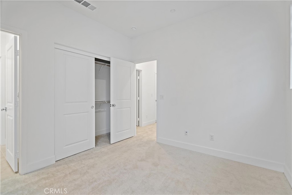 Flora - Residential Lease