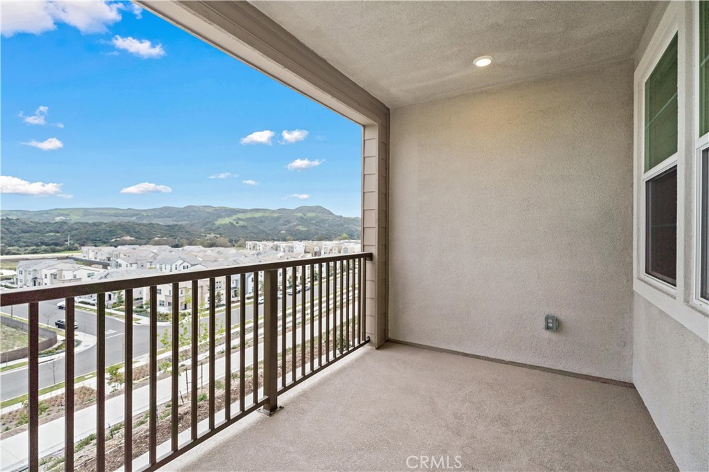 Flora - Residential Lease