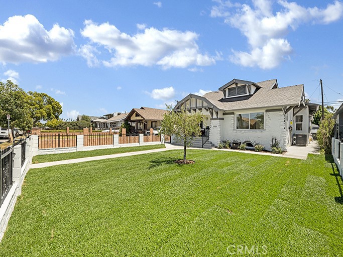 1838 W 50th Street
