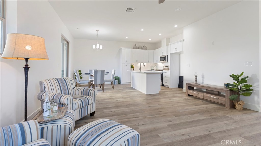 West of 101(1000) - Residential