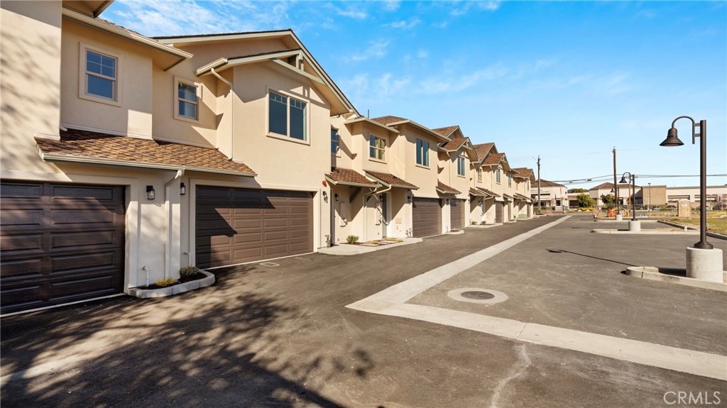 West of 101(1000) - Residential