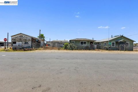 Photo of 108 D St ST, Westley, CA 95387 (MLS # 41139534)