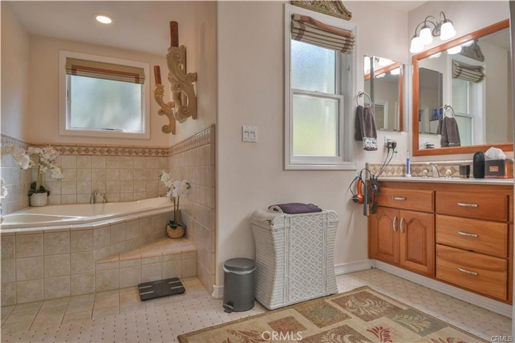 Arrowhead Woods (AWHW) - Residential Lease