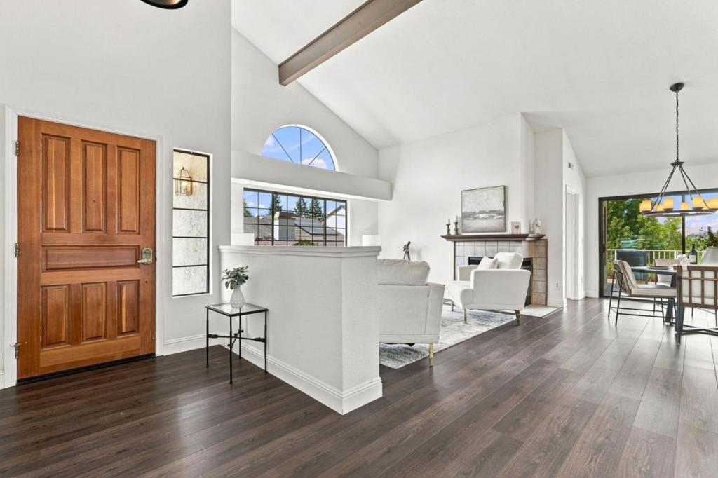 3327 Lake Albano Circle