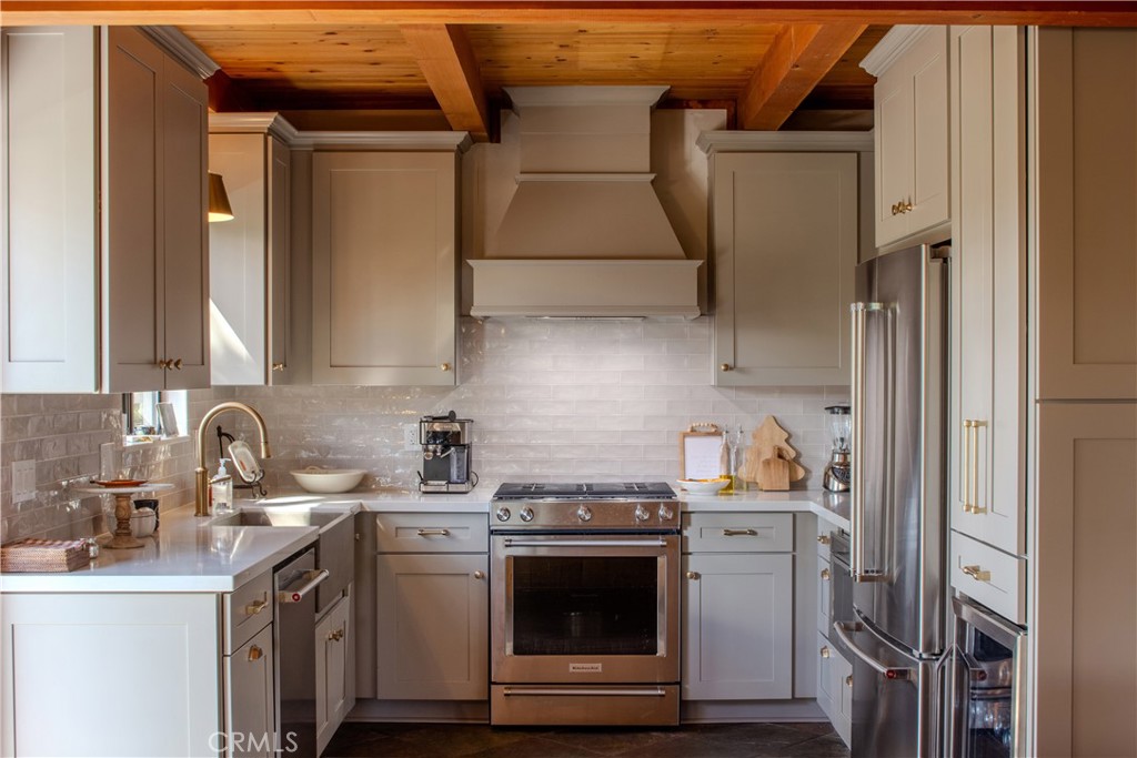 1007 White Mountain Drive