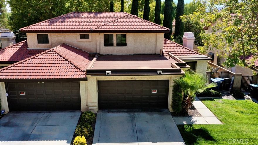 Immaculate move-in ready two-bedroom, two-bath, two-story home on a quiet cul-de-sac in Lancaster. Features 1,314 sq. ft. of living space, new carpet, and a bright open floor plan. The kitchen includes newer appliances: microwave , gas range. Conveniently located across from the community HOA pool and close to college, shopping, dining, and services. A beautifully maintained property in a desirable neighborhood.