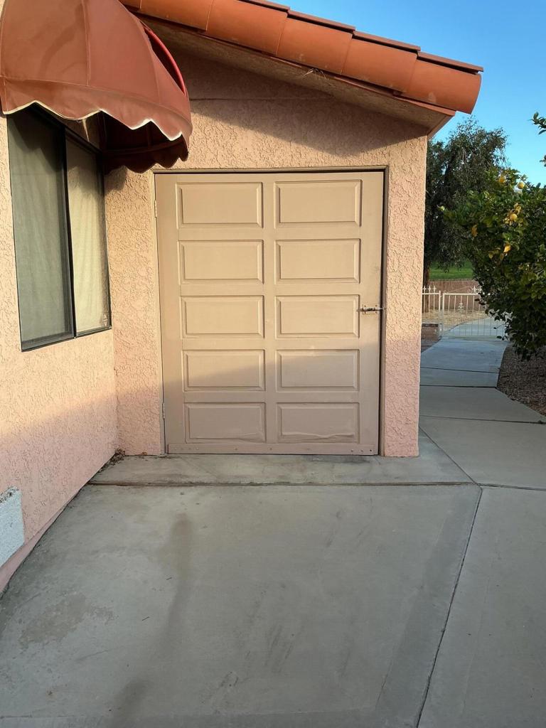9001 De Vicenzo Court