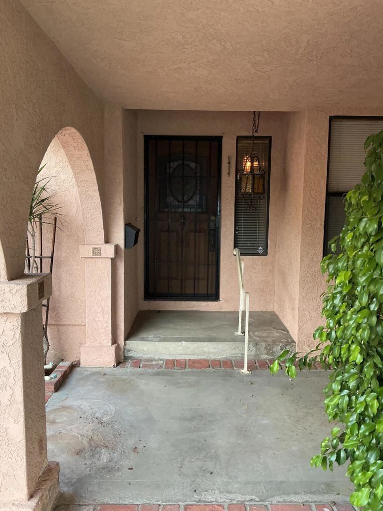 9001 De Vicenzo Court