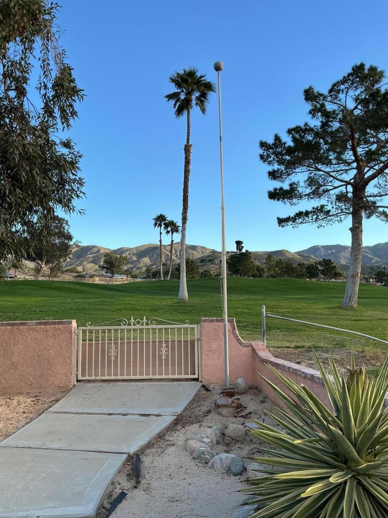 9001 De Vicenzo Court