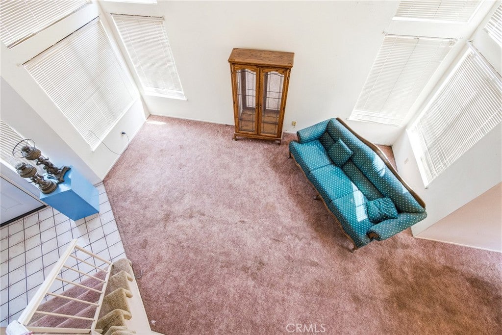 1508 Portrait Road