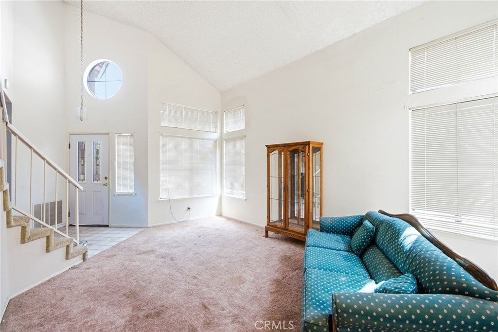 1508 Portrait Road