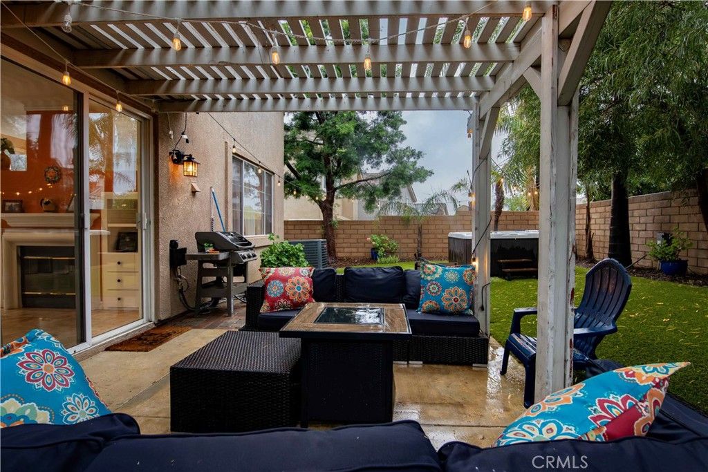 Photo of 6755 Cowboy Street, Simi Valley, CA 93063 (MLS # SR26039468)