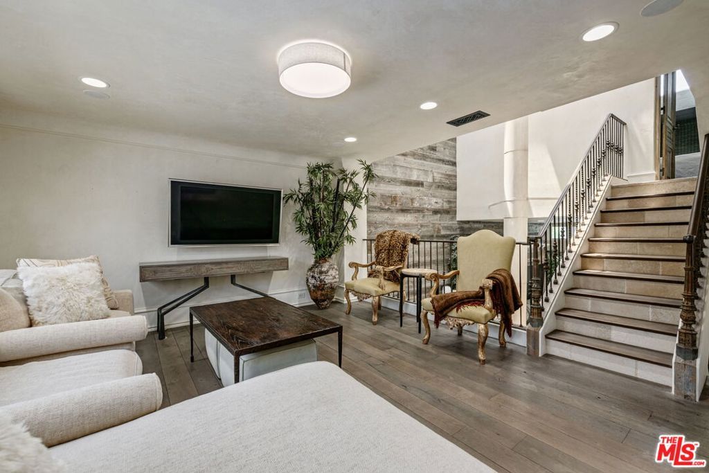 Photo of 2408 34th Street #4, Santa Monica, CA 90405 (MLS # 26636407)