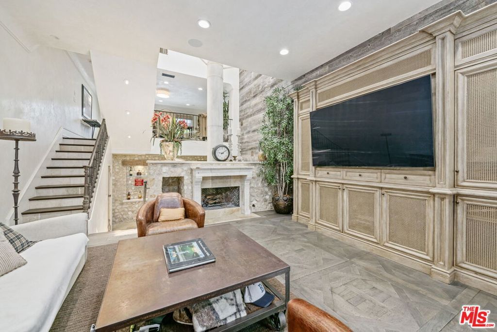 Photo of 2408 34th Street #4, Santa Monica, CA 90405 (MLS # 26636407)