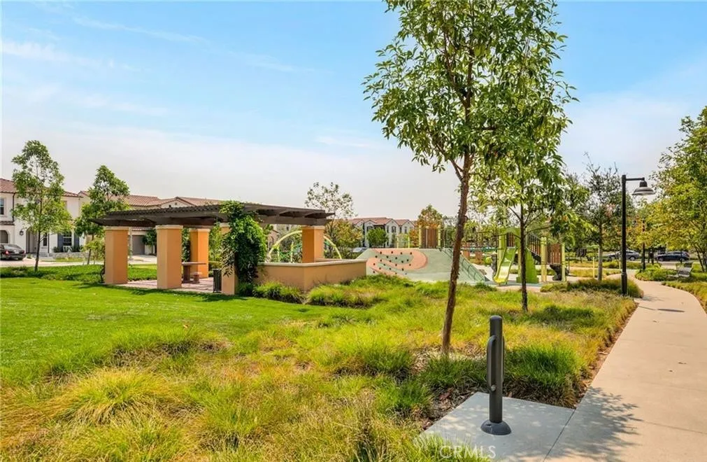 Irvine, California 92618, United States, 4 Bedrooms Bedrooms, ,3 BathroomsBathrooms,Residential,Active,224512