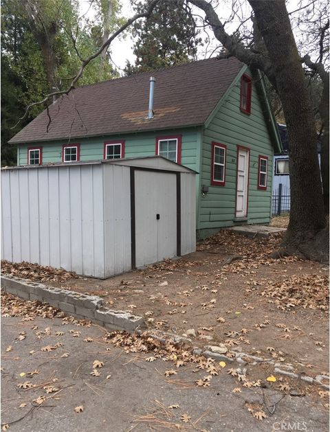 269 Log Lane Crestline CA 92325