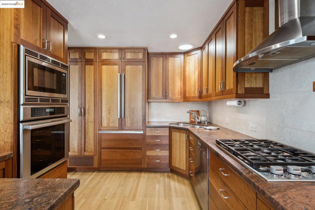 HILLER HIGHLANDS - Residential