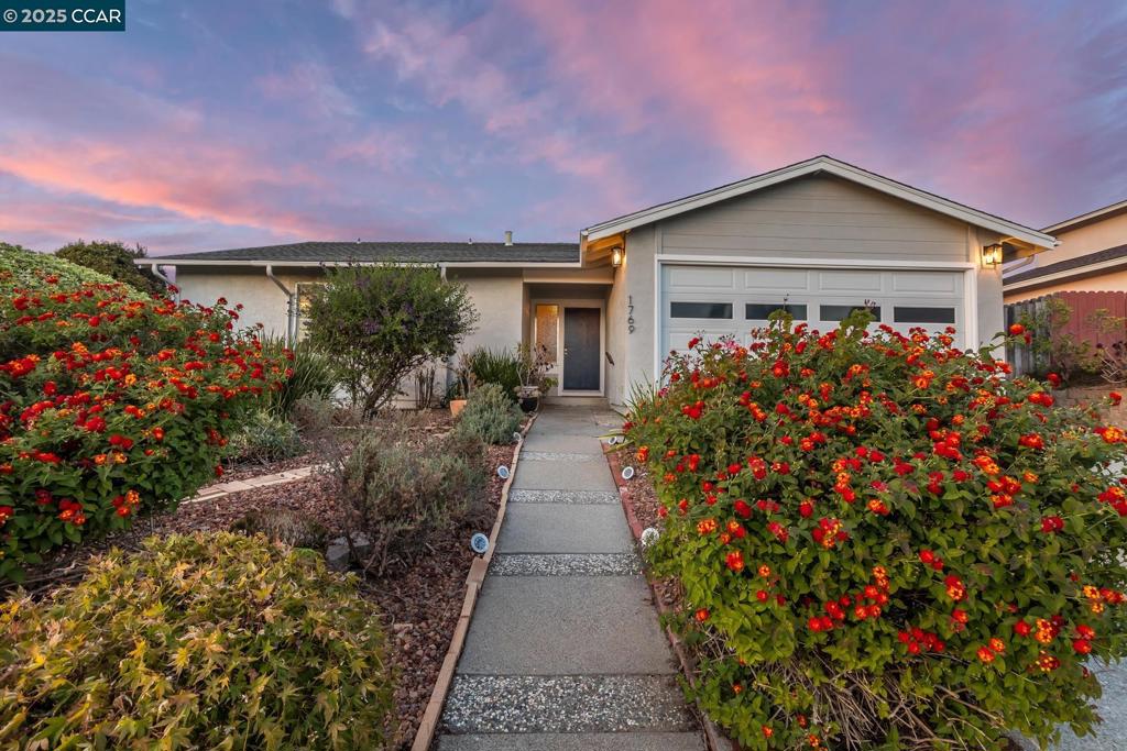 THE TREES - Residential