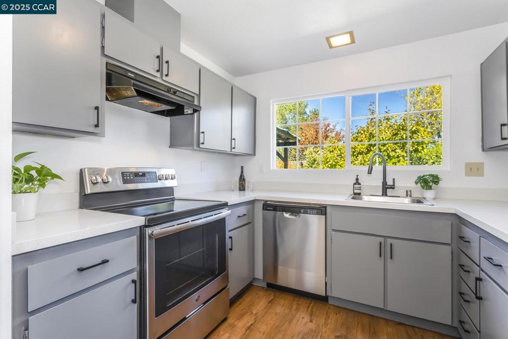 THE TREES - Residential