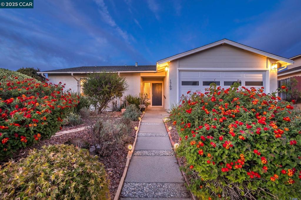 THE TREES - Residential