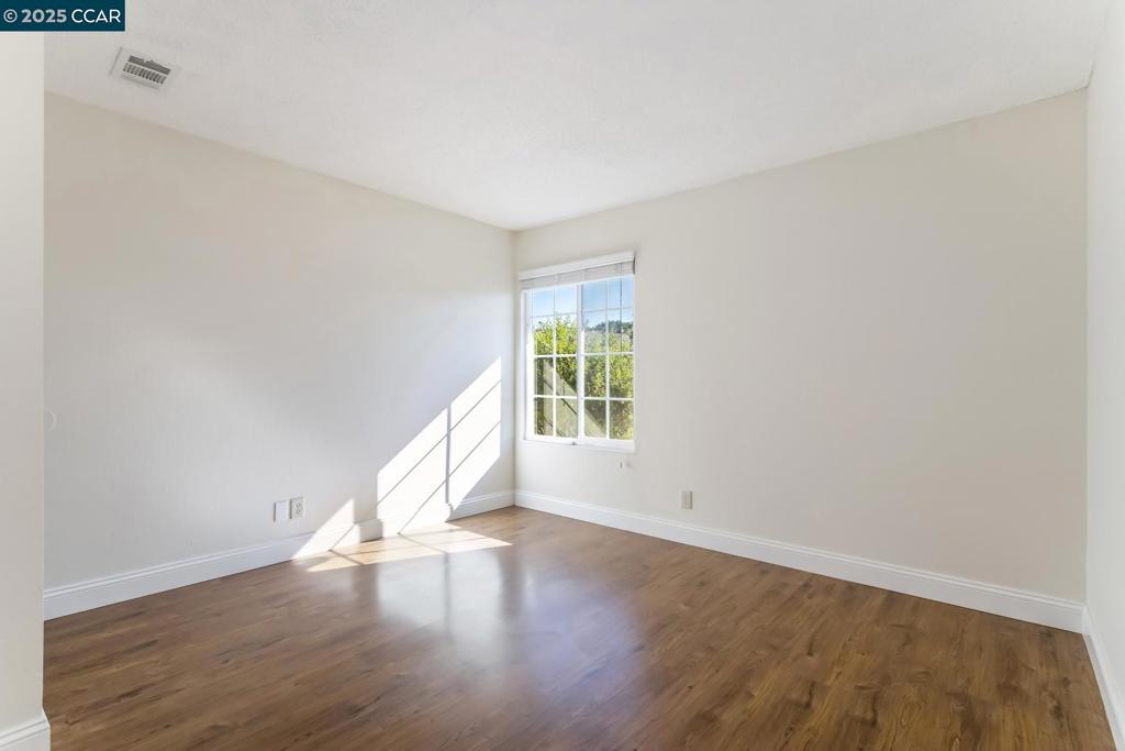 THE TREES - Residential