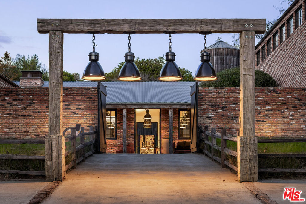 13215 Riviera Ranch Road