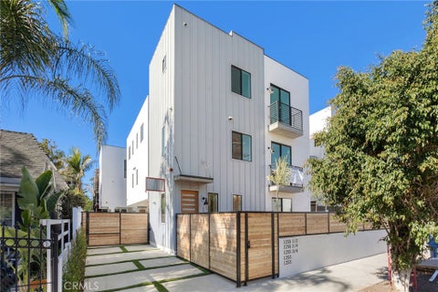 Photo of 1255 N Gower Street, Los Angeles, CA 90038 (MLS # BB26220362)