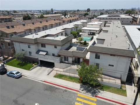 13325 Kornblum Avenue Hawthorne CA 90250