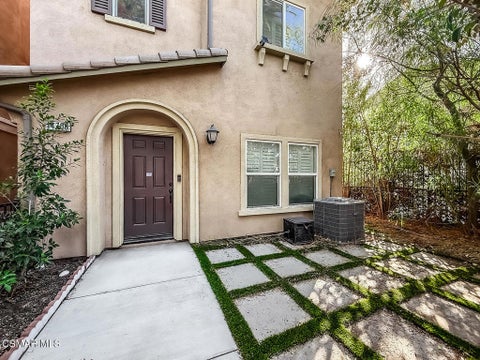 Photo of 14708 Sherman Way, Van Nuys, CA 91405 (MLS # 226004987)
