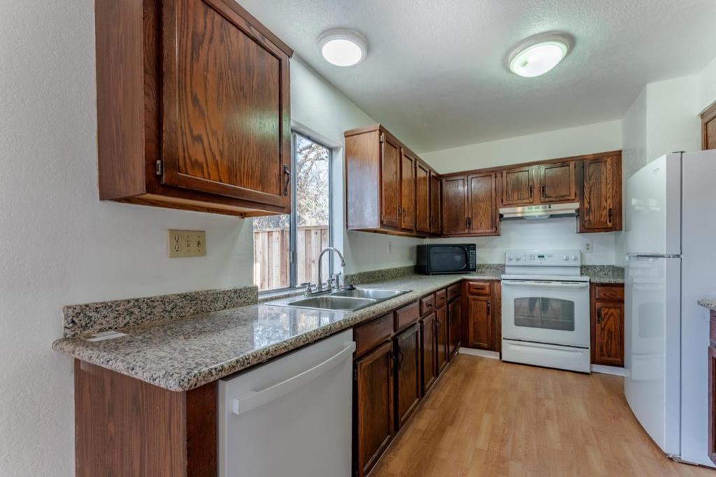 1427 Mcquesten Drive B