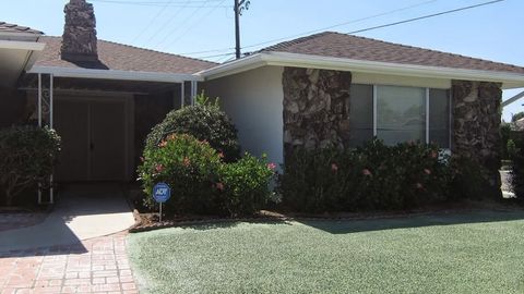 Photo of 415 S Tahquitz AVE, Hemet, CA 92543 (MLS # PW26112496)