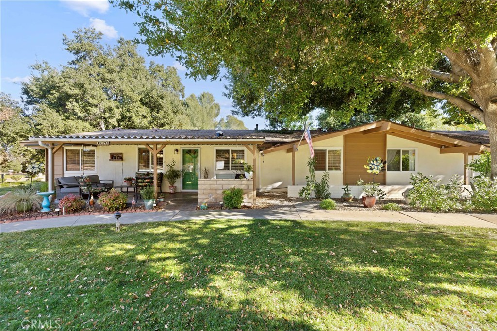 19348 Avenue Of The Oaks