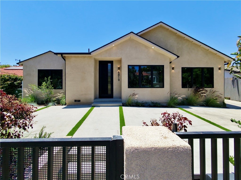 4819 Genesta Avenue, Encino CA 91316