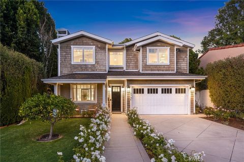 Photo of 3736 Vantage Avenue, Studio City, CA 91604 (MLS # SR26136874)
