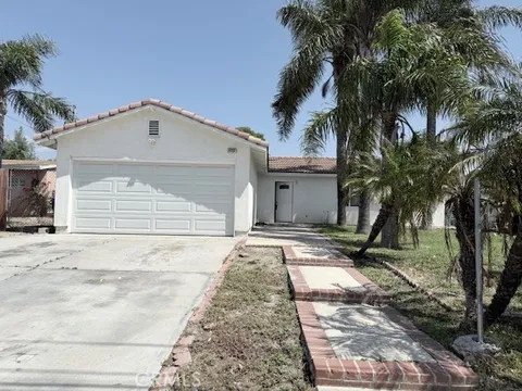 17232 Ceres Avenue, Fontana, CA 92335 - MLS#: PW25102326