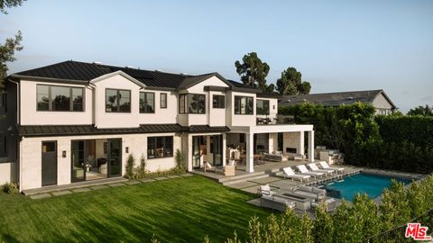 169 N Saltair Avenue Los Angeles CA 90049