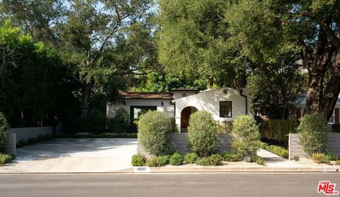 4935 Agnes Avenue Valley Village CA 91607