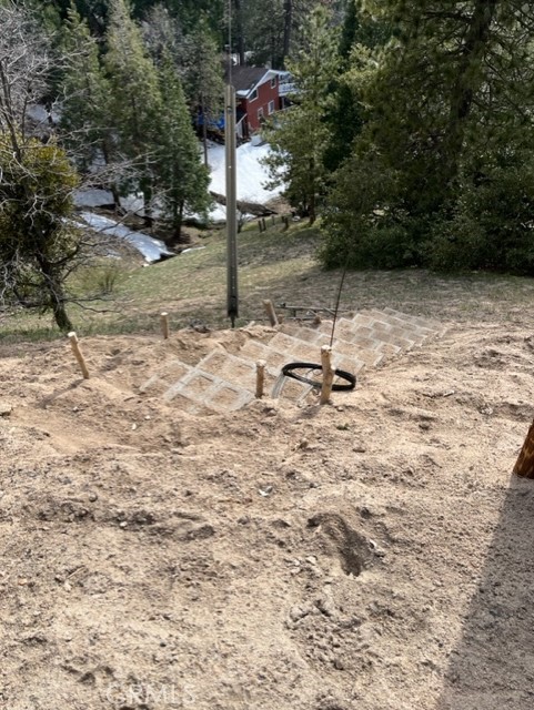 Crestline (CRES) - Land